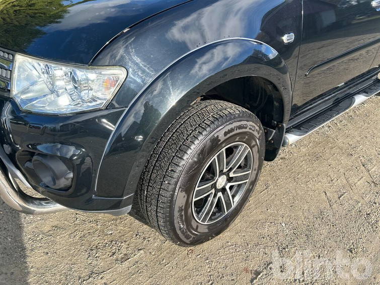 Mitsubishi L 200 12