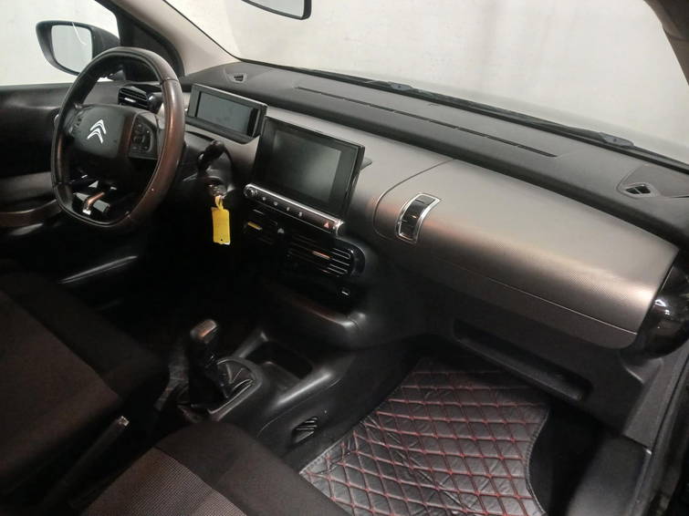 Citroën C4 Cactus 1.2 VTi Feel - Schade 7