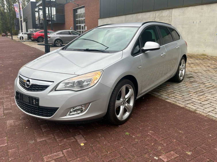 Opel Astra J Eco Flex Stationwagen 1
