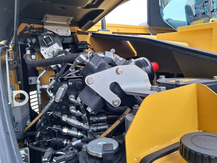Komatsu PW98MR-11E0 11
