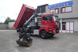 MAN TGS 26.480 | 6X6 | 2 Side Tipper + Hydraulic dust cover | Palfinger Q170Z84TI + Easy fold | 671711Km | 2015 | Smart Tacho 2 | Full Steel | Drum brakes | Trailer coupling | TUV/MOT/APK 02-2027 | NL-Truck