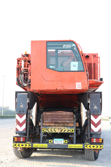 Terex-Demag AC700 4