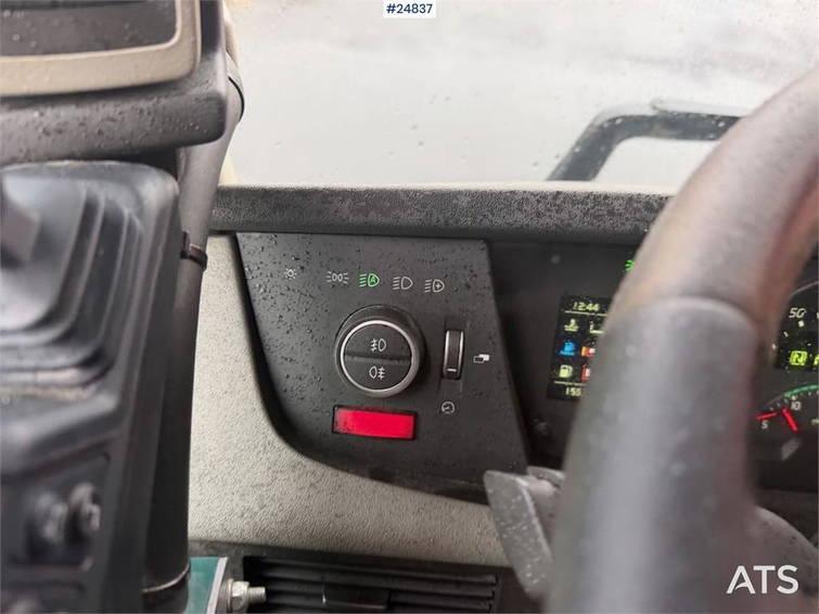 Volvo FH 540 8x4 hook loader with compressor, crane hydra 29