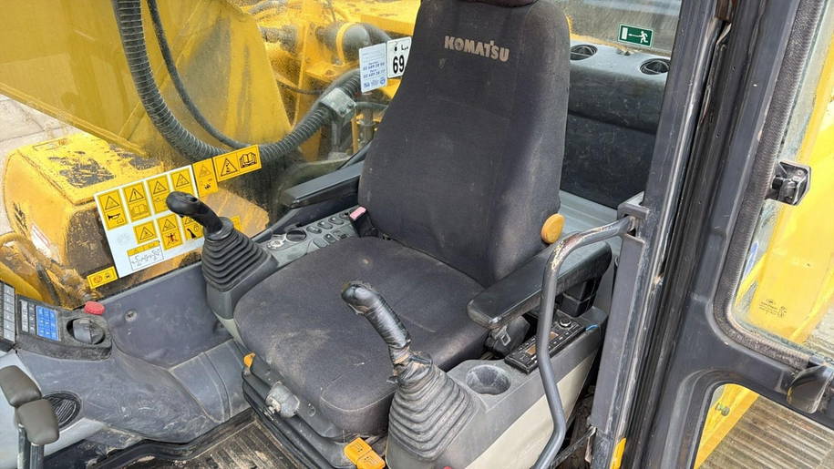 Komatsu 215LC-1 Belgian Machine / Good Condition / Fast Hydraulic Switch 16