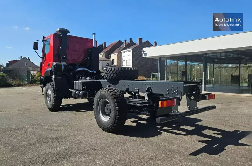 Astra HD9 Châssis cabine / Chassis cab 4