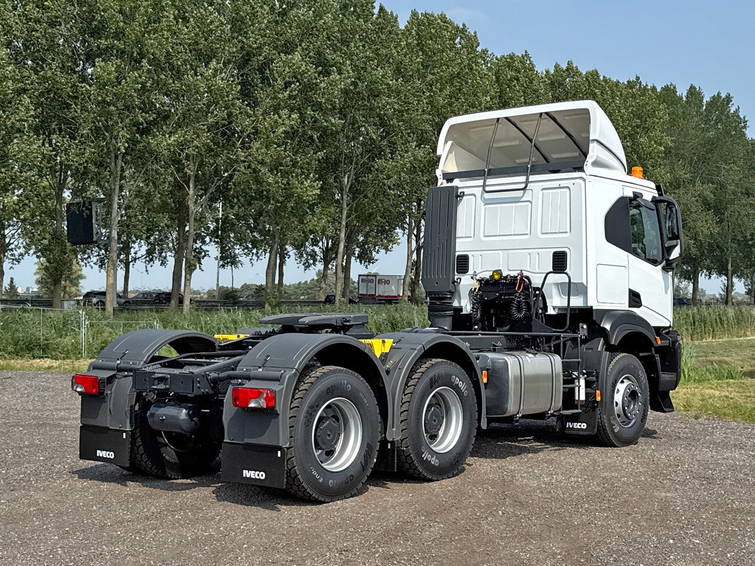Iveco T-Way AT720T47TH Tractor Head 4 units 2